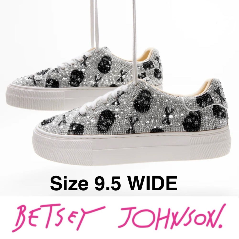 WIDE Betsey Johnson Skull Sneakers 9.5W WIDE Rhinestone Platform Shoes Sidny 9.5
